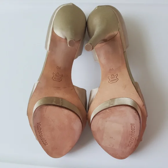 BCBG Max Azria Heels - Picture 4 of 8